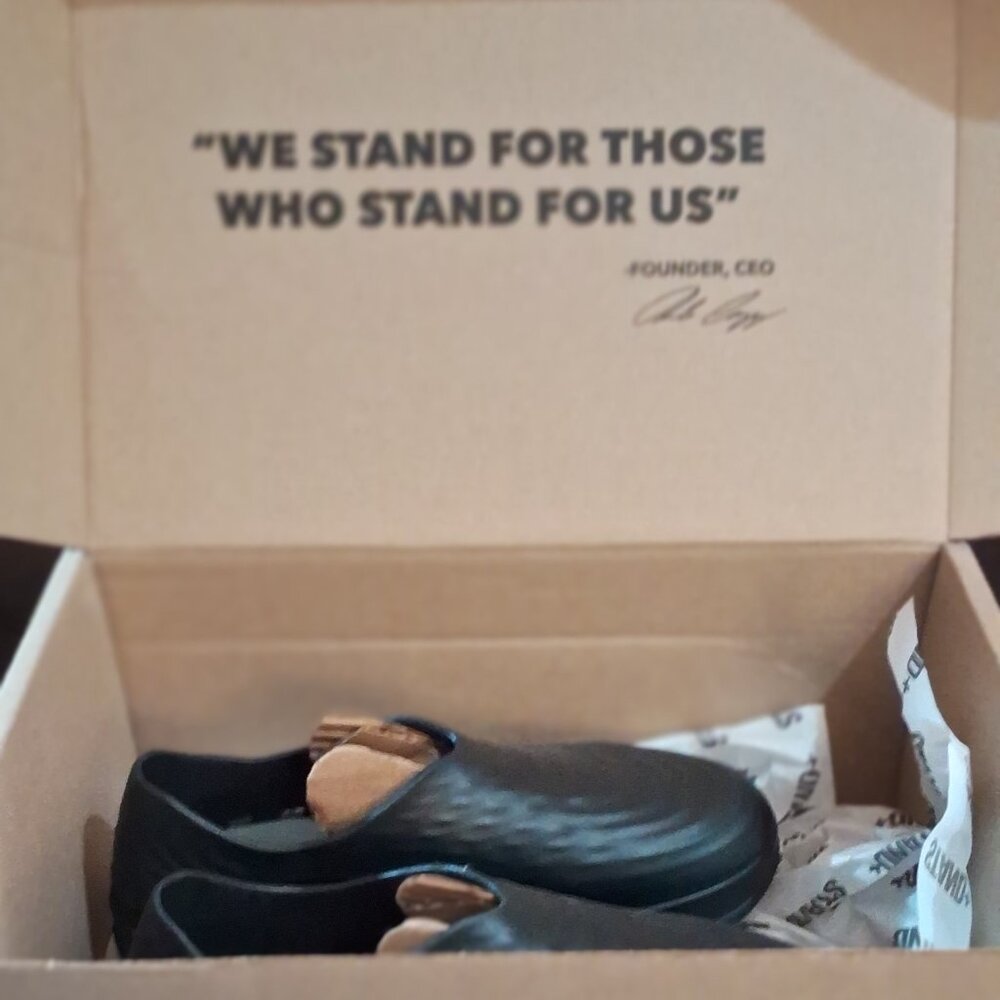 Stand + Shoe